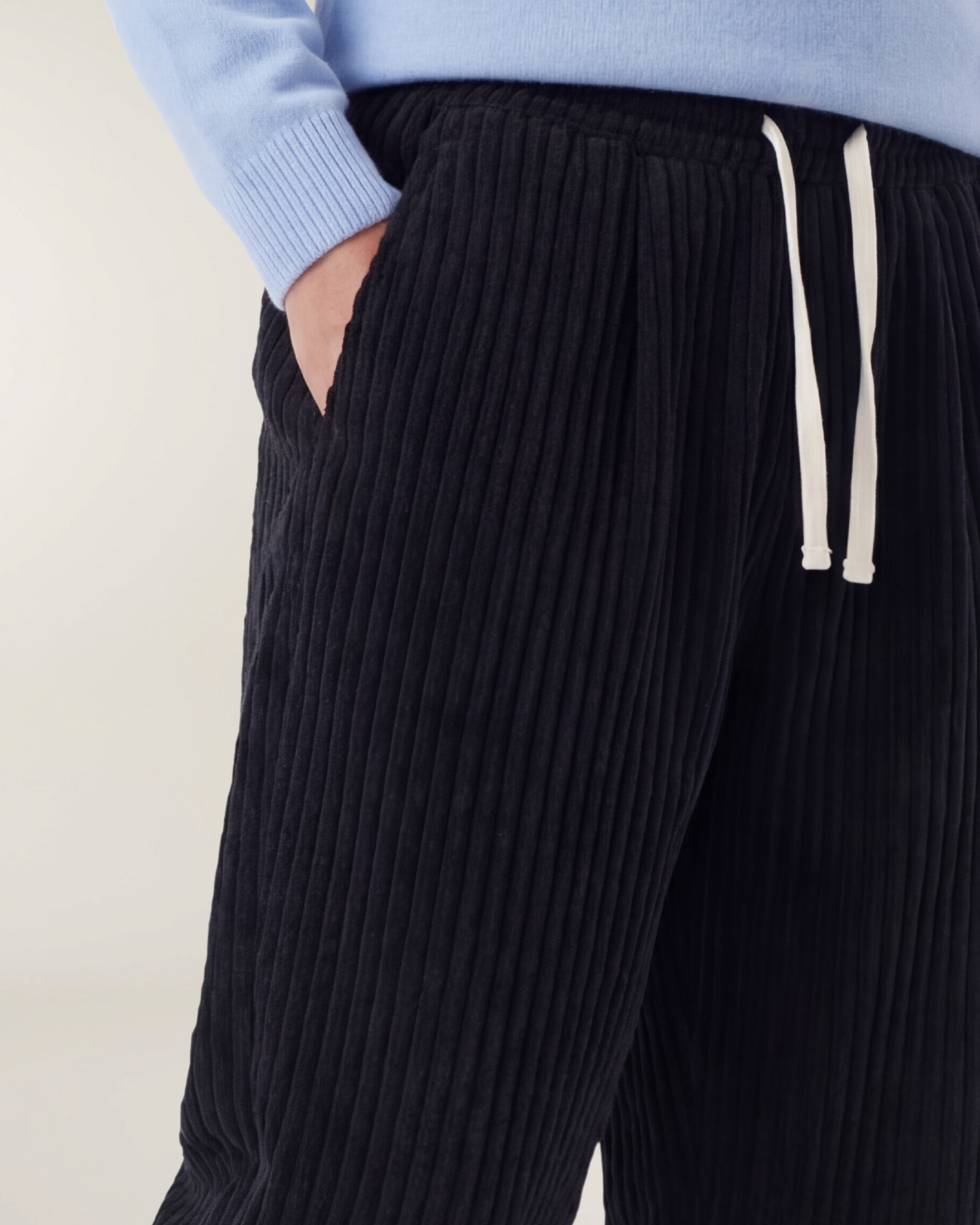 Adrien Pantalón de Pana Clásico