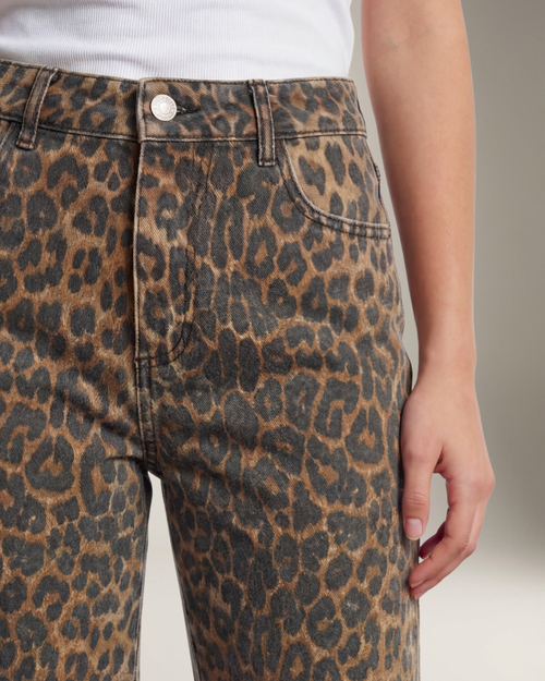 Aura Jeans Flare de Tiro Alto