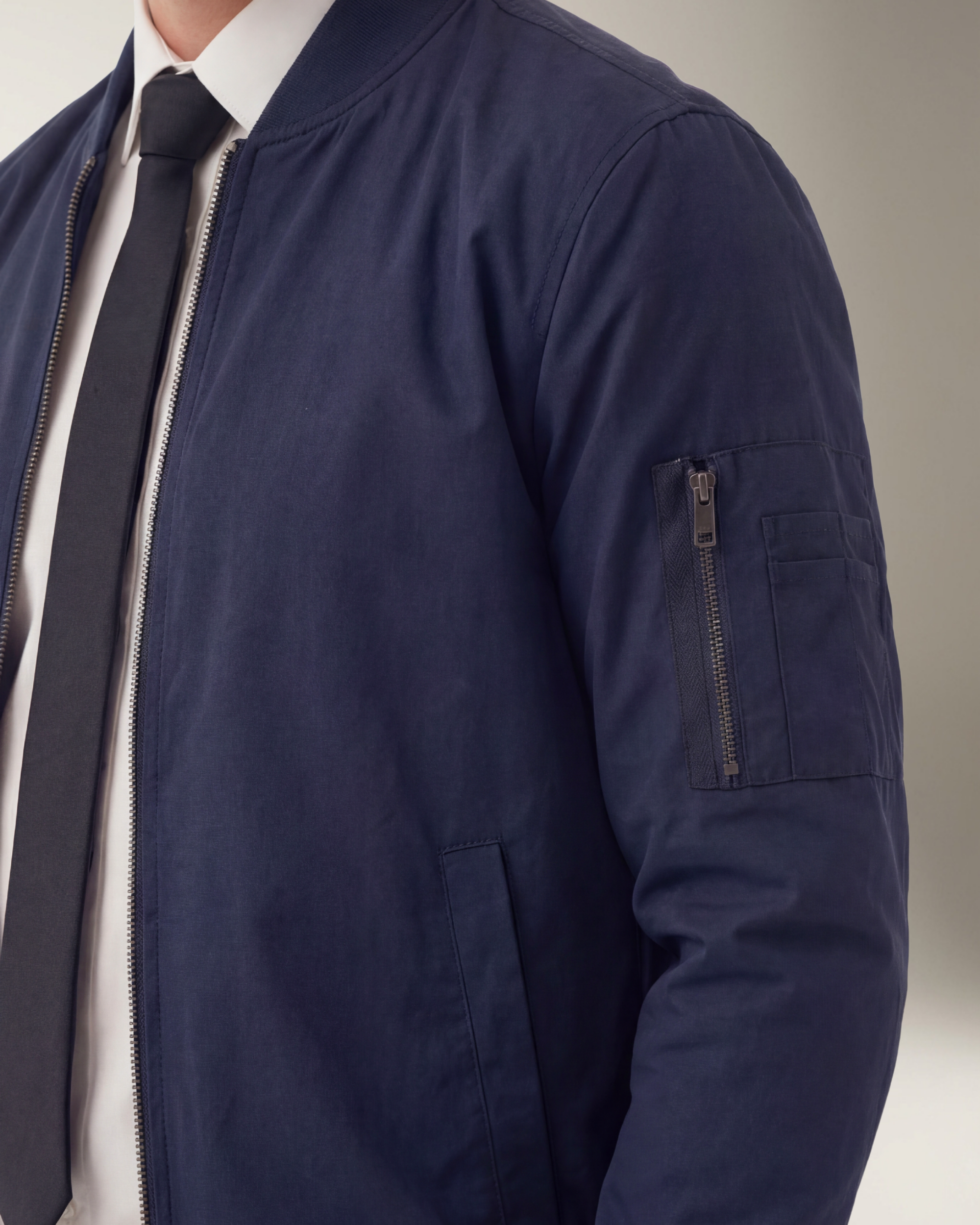 Julien Bomber Elegante